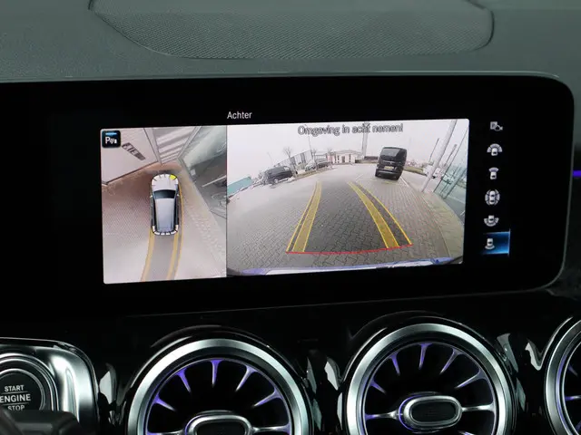 Mercedes-Benz GLB GLB 200 AMG line 2020 Benzine 21