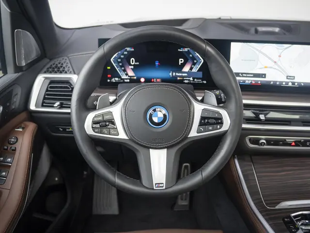 BMW X5 xDrive50e 2025 Hybride Benzine 8