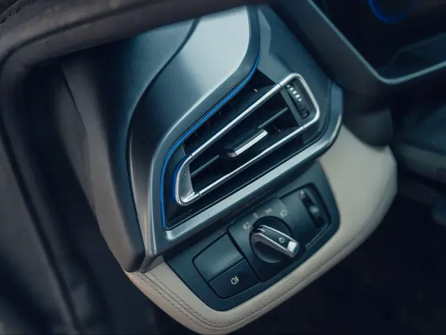 BMW i8 1.5 2015 Hybride Benzine 44