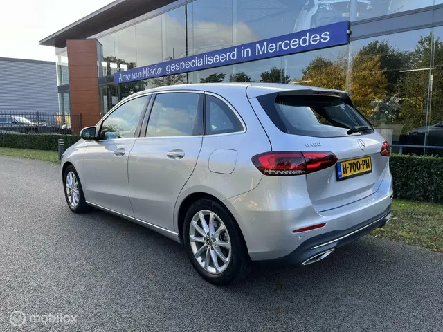 Mercedes-Benz B-Klasse 180 Premium Plus 2020 Benzine 4