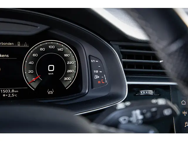 Audi Q7 SQ7 S-Line Grijs kenteken 2020 Diesel 29