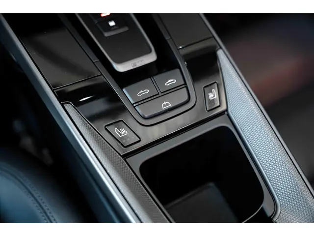 Porsche 911 Carrera 4S Cabriolet 2020 Benzine 35