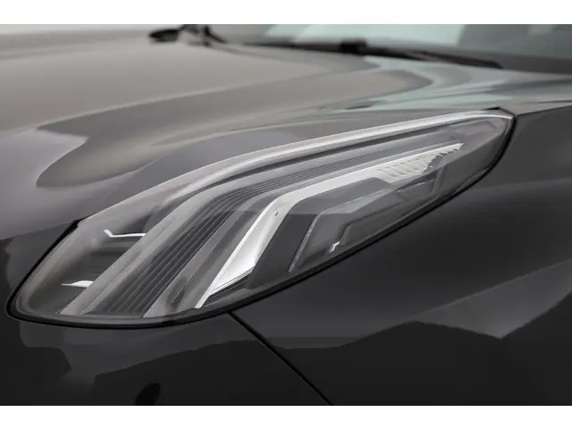 Lynk & Co 01 1.5 2023 Hybride Benzine 40