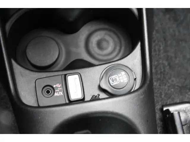 Fiat 500 1.2 Lounge SPORT - AIRCO - LM VELGEN 2013 Benzine 17