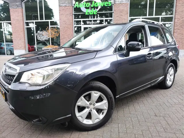Subaru Forester 2.0 Luxury 2015 Benzine 2
