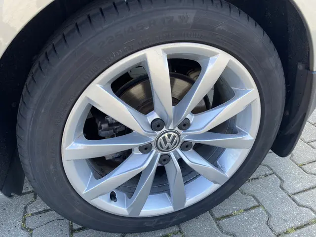 Volkswagen Golf 1.5 TSI Highline 2018 Benzine 8