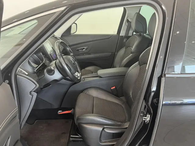 Renault Scénic 1.3 TCe 140 Bose 2020 Benzine 10