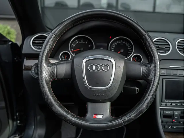 Audi A4 Cabriolet 3.2 FSI Pro Line 2006 Benzine 10