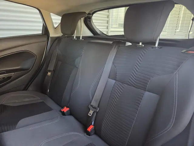 Ford Fiesta 1.0 Titanium 2013 Benzine 5