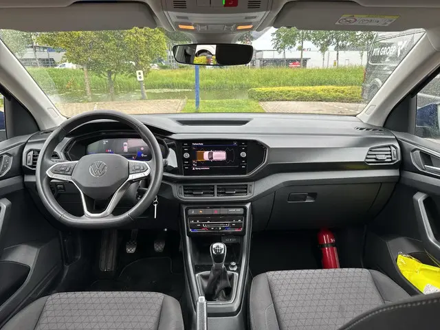 Volkswagen T-Cross 1.0 TSI Life 2023 Benzine 10
