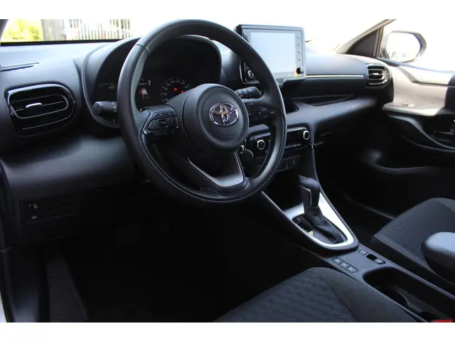 Toyota Yaris 1.5 Hybrid Active 2022 Hybride Benzine 2