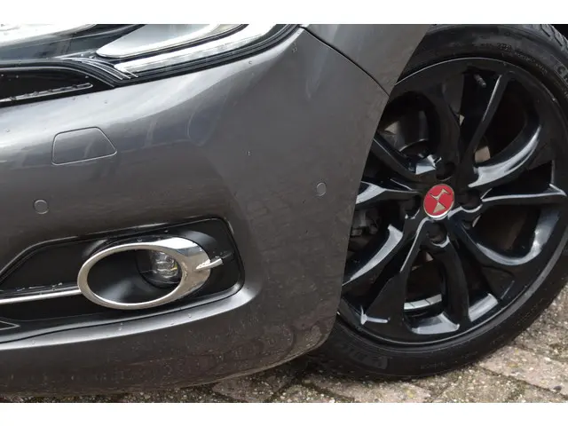 DS DS 4 PureTech 130 Performance Line 2017 Benzine 12