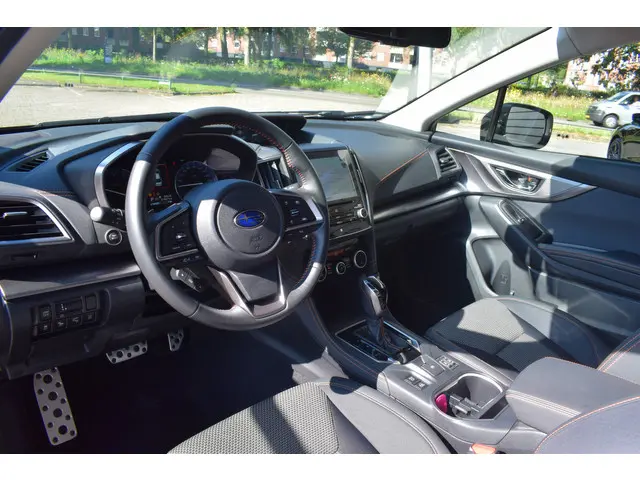 Subaru XV 2.0i e-BOXER Luxury 2022 Hybride Benzine 10