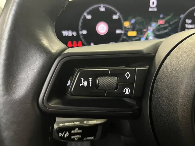 Porsche Taycan Cross Turismo 4 93 kWh 2021 Elektrisch 48