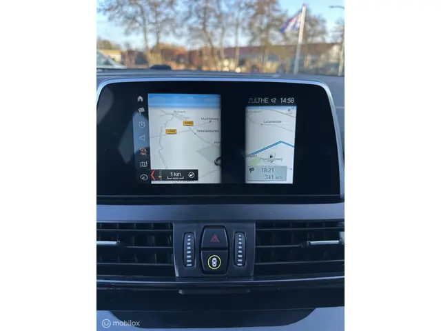 BMW 2 Serie Active Tourer 216i Executive 2019 Benzine 23