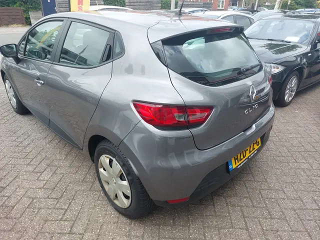 Renault Clio 1.2 16V 2013 Benzine 7