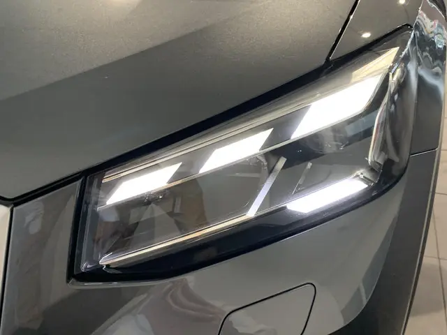 Audi Q2 35 TFSI S Edition 2021 Benzine 22