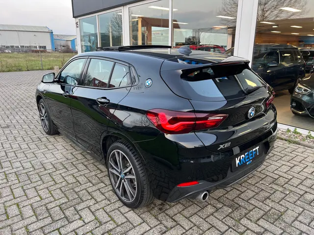 BMW X2 xDrive25e High Executive 2022 Hybride Benzine