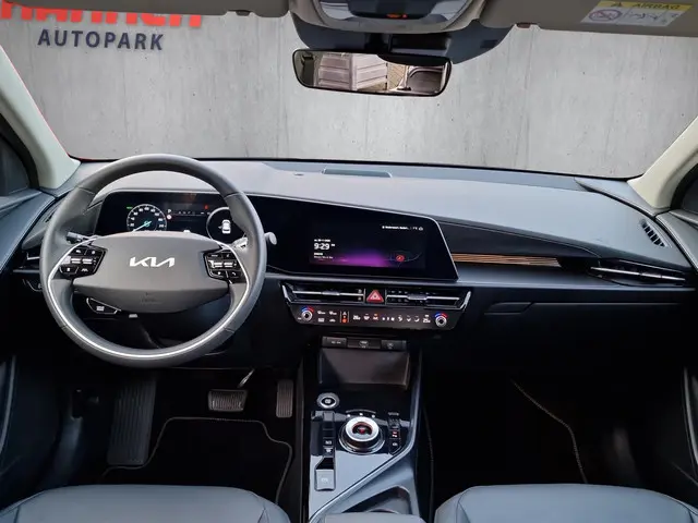 Kia Niro 1.6 GDi PHEV DynamicLine 2024 Hybride Benzine 12