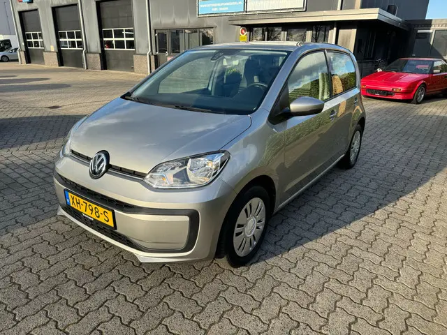 Volkswagen up! 1.0 BMT move up! 2019 Benzine 7