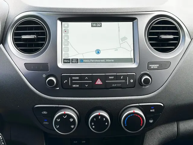Hyundai i10 1.0i Comfort Airco Cruise Navi 2018 Benzine 13