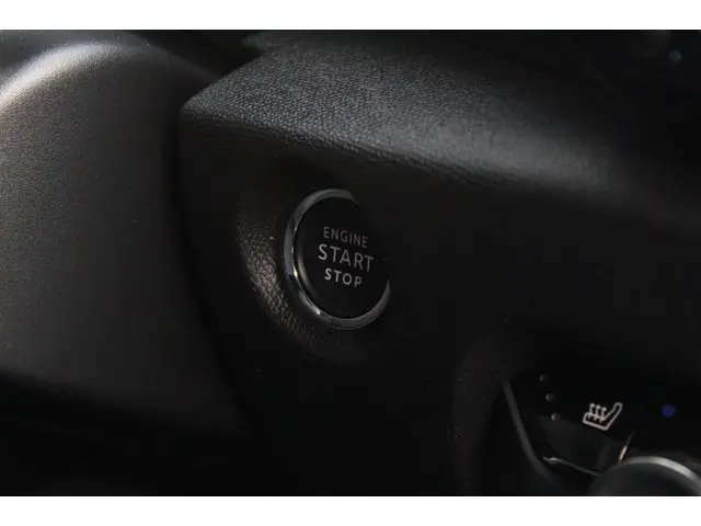 Citroën C4 1.2 Hybrid 136 Max 2024 Hybride Benzine 32