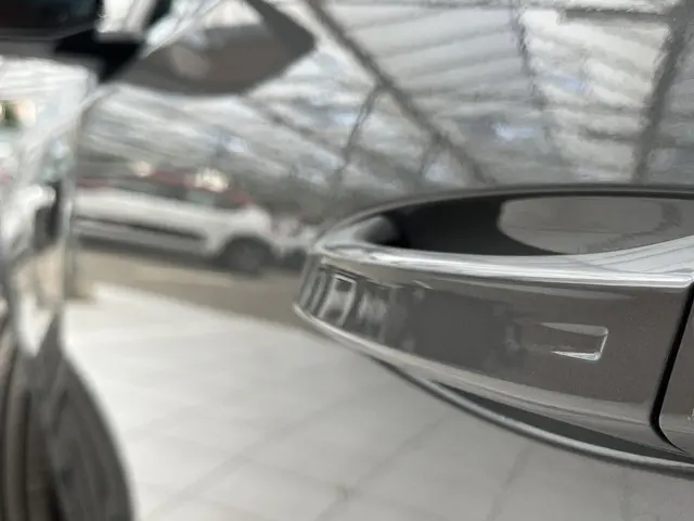 Peugeot 408 Hybrid 136 e-DCS6 GT 2024 Hybride Benzine 32