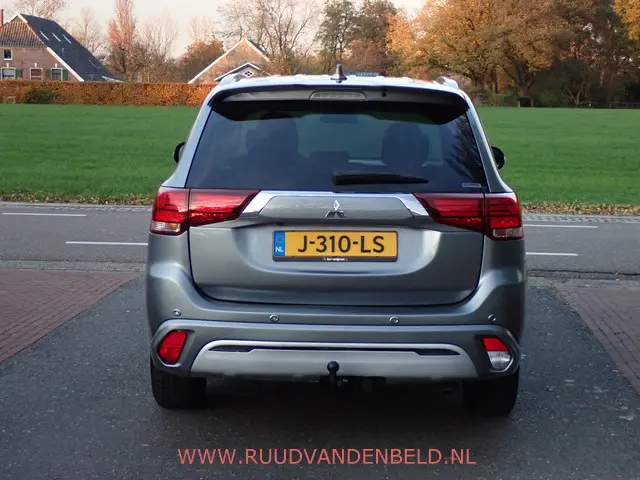Mitsubishi Outlander 2.4 PHEV Pure 2020 Hybride Benzine 5