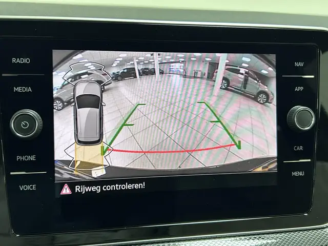 Volkswagen T-Cross 1.5 TSI R-Line Edition 2025 Benzine 11