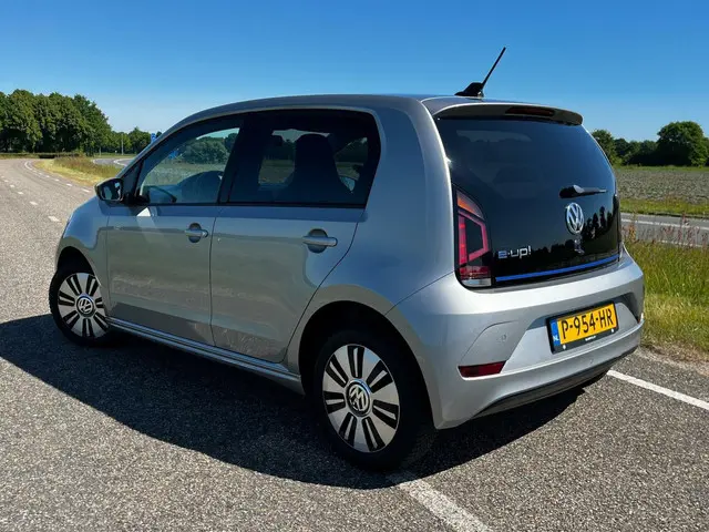 Volkswagen e-up! 60kW | 5-deurs 2017 Elektrisch 2
