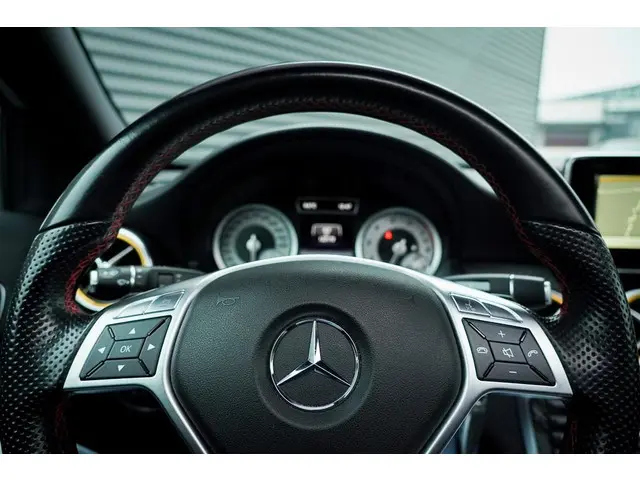 Mercedes-Benz A-Klasse 250 Sport 2014 Benzine 17