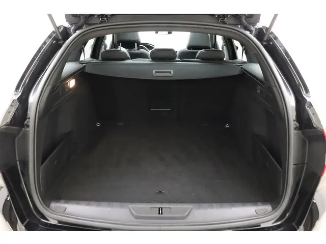 Peugeot 308 SW 1.2 PureTech GT 2021 Benzine 13