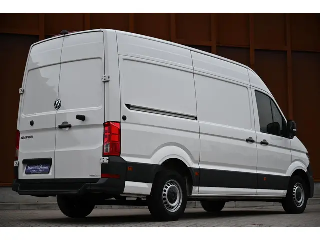 Volkswagen Crafter 2.0 TDI L3H3 2023 Diesel 8