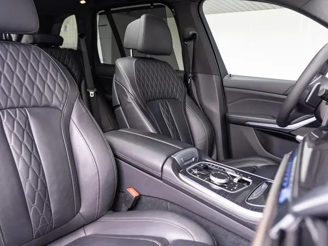 BMW X5 xDrive50e 2023 Hybride Benzine 10