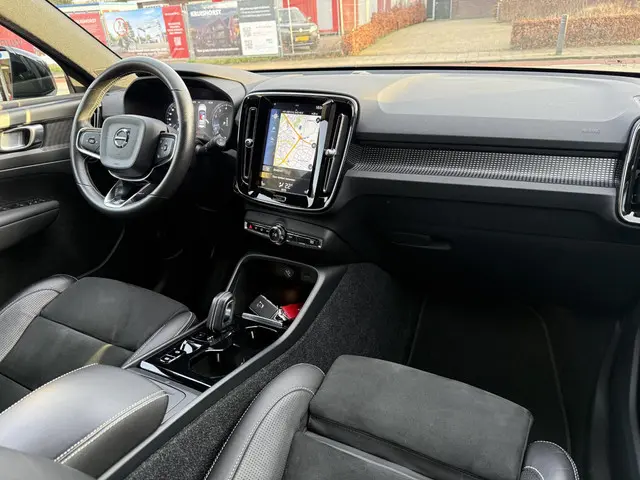 Volvo XC40 2.0 T4 190 pk R-Design 2018 Benzine 10