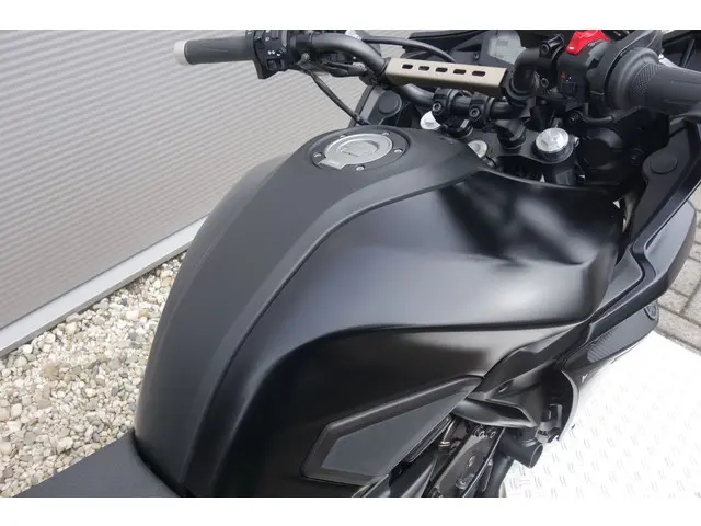 Yamaha TRACER 700 ABS 2018 Benzine 13