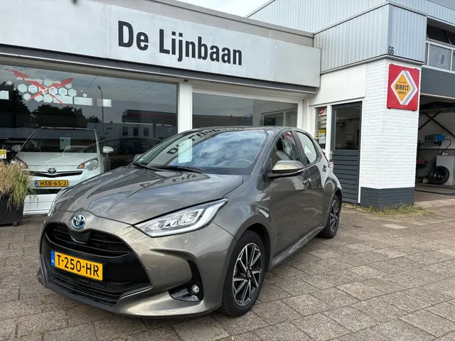 Toyota Yaris 1.5 Hybrid Dynamic 2021 Hybride Benzine