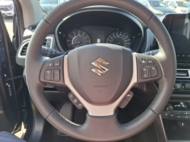 Suzuki S-Cross 1.5 Hybrid Style 2025 Hybride Benzine 9