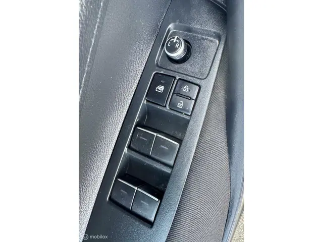 Toyota Corolla 1.8 Hybrid Active 2023 Hybride Benzine 24