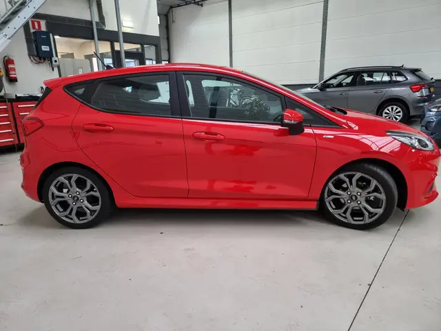 Ford Fiesta 1.0 EcoBoost Hybrid ST-Line X 2020 Benzine 16