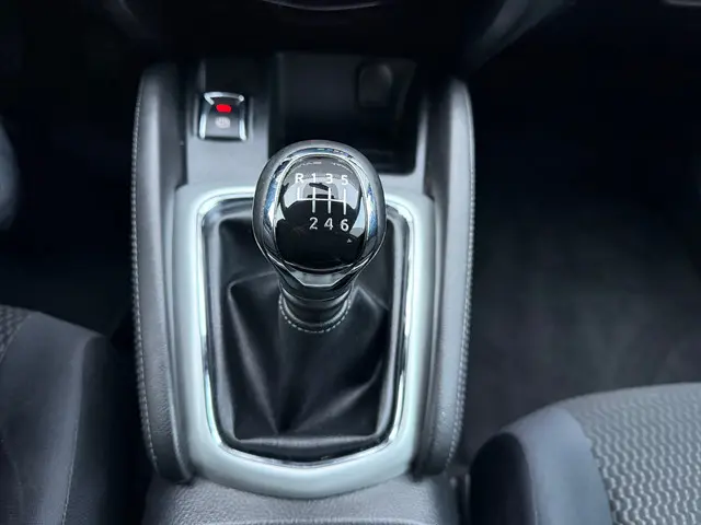 Nissan QASHQAI 1.2 Acenta 2014 Benzine 41