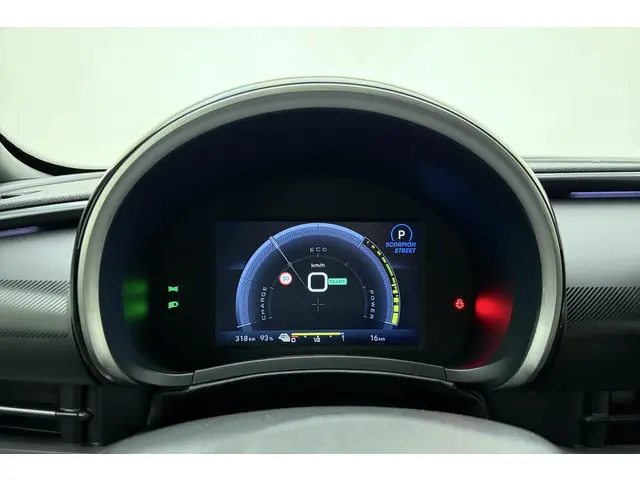 Fiat 600e Abarth Scorpionissima 54 kWh 2026 Elektrisch 30