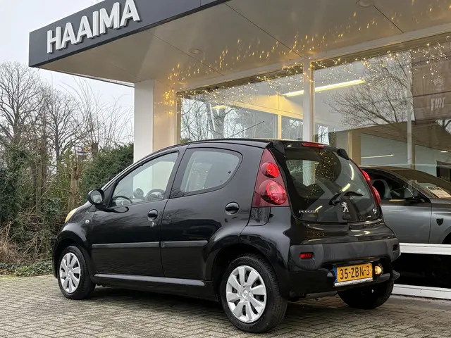 Peugeot 107 1.0 Active 5-drs 2012 Benzine 3