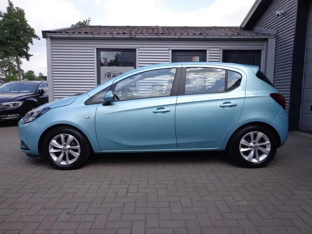 Opel Corsa 1.4 Edition 5-DRS ! AIRCO / 135.109 KM ! 2016 Benzine 3