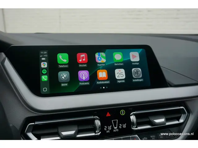 BMW 1 Serie 118i Exec 2020 Benzine 21