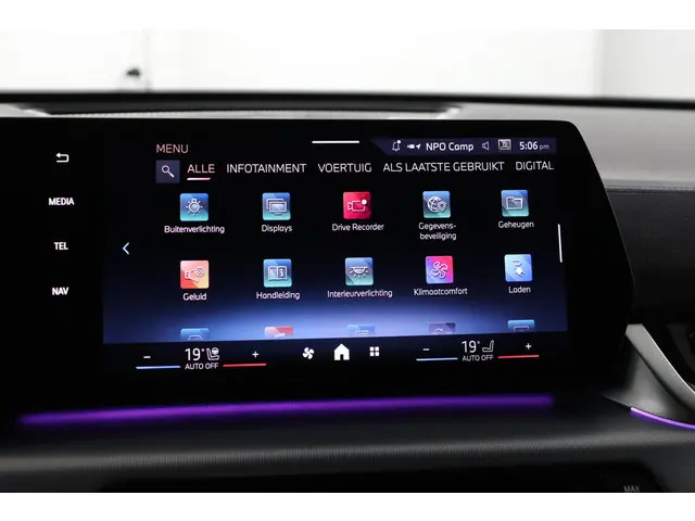 BMW iX2 xDrive30 67 kWh 2024 Elektrisch 53