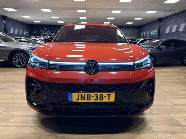 Volkswagen Tiguan 1.5 eTSI R-Line Edition 2024 Benzine 8