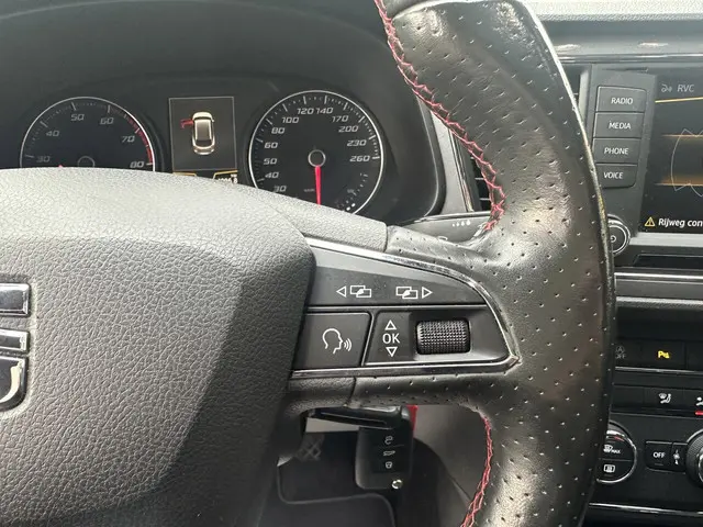 SEAT Leon ST 1.4 EcoTSI FR Connect 2015 Benzine 18