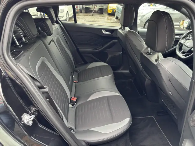 Ford Focus Wagon 2.3 EcoBoost ST-3 2020 Benzine 30