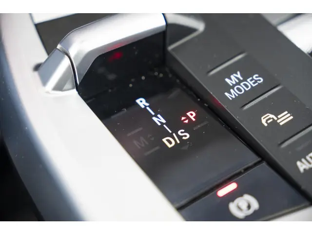 BMW X1 18i sDrive Aut. 2024 Benzine 13